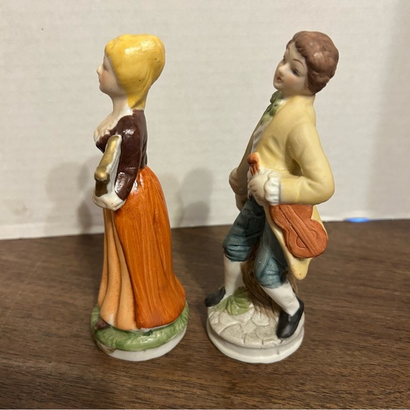 Vintage Lot Of 2 Porcelain Figurines Pair Victorian Colonial Couple Man & Woman - Picture 5 of 7